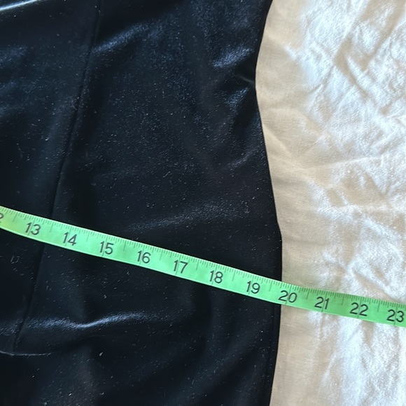 JESSICA HOWARD | Velvet Dress | Black | Size 12P - Picture 13 of 14